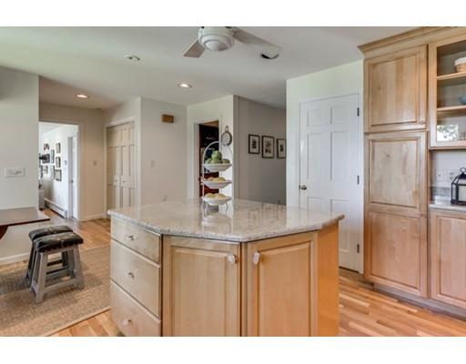 12 Edgemere Rd, Marblehead, MA 01945 photo 13