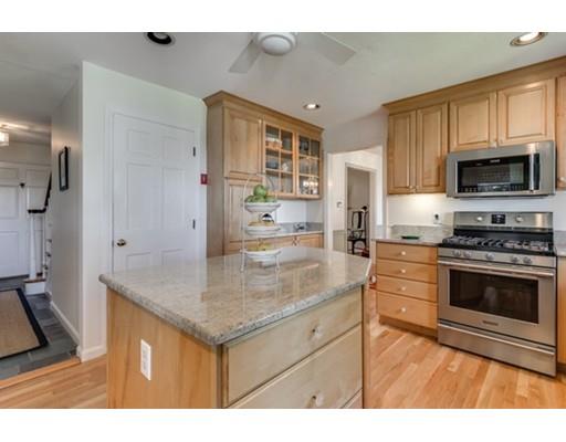 12 Edgemere Rd, Marblehead, MA 01945 photo 11
