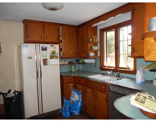 209 Forest Hills Rd, Springfield, MA 01128 photo 2
