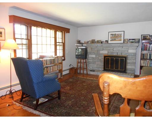 209 Forest Hills Rd, Springfield, MA 01128 photo 6