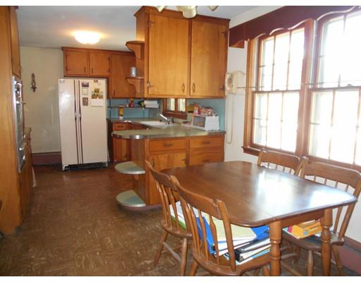 209 Forest Hills Rd, Springfield, MA 01128 photo 9