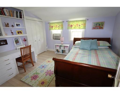 34 Brown St, Marblehead, MA 01945 photo 15
