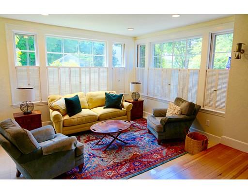 34 Brown St, Marblehead, MA 01945 photo 6