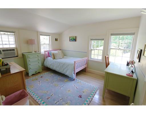 34 Brown St, Marblehead, MA 01945 photo 14