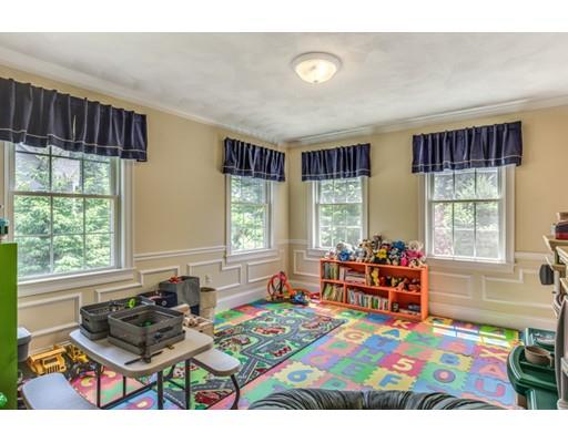 5 Ossippee Ln, Wakefield, MA 01880 photo 9