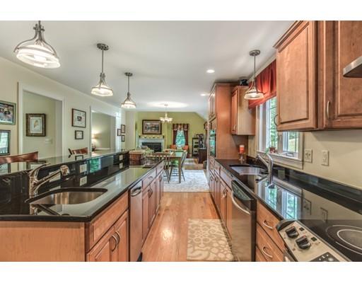 5 Ossippee Ln, Wakefield, MA 01880 photo 11