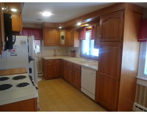 297 Roosevelt Ave, Springfield, MA 01118 photo 4