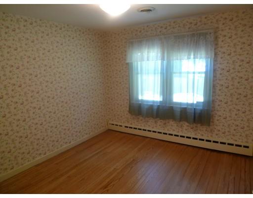 297 Roosevelt Ave, Springfield, MA 01118 photo 6