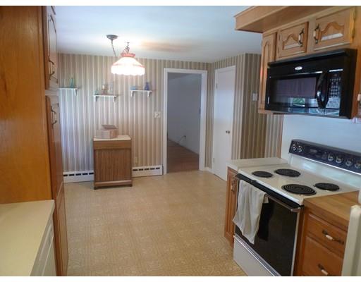 297 Roosevelt Ave, Springfield, MA 01118 photo 3