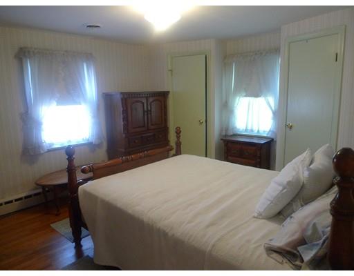 297 Roosevelt Ave, Springfield, MA 01118 photo 5