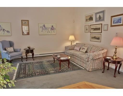 73 Holly St, Gloucester, MA 01930 photo 6