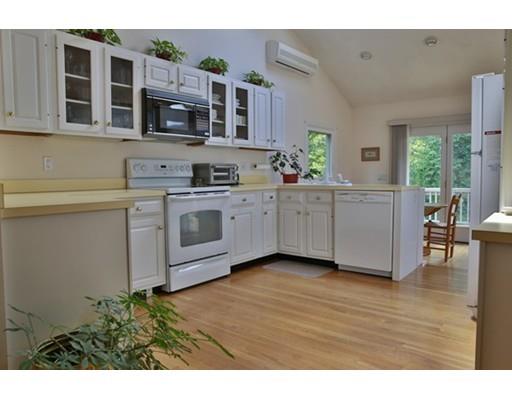 73 Holly St, Gloucester, MA 01930 photo 15