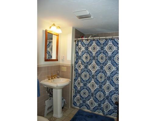 7 Spruce St, Halifax, MA 02338 photo 9