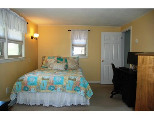 7 Spruce St, Halifax, MA 02338 photo 8