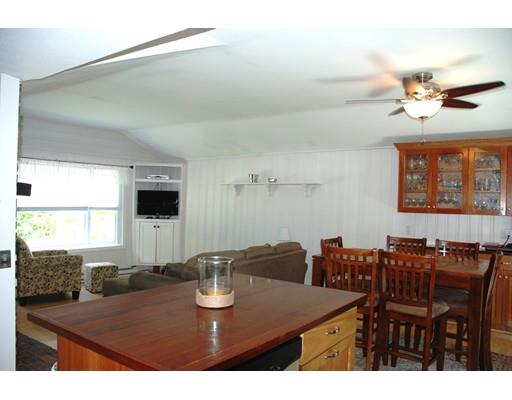 7 Spruce St, Halifax, MA 02338 photo 5