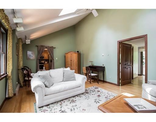 12 Rustic Dr, Mansfield, MA 02048 photo 7