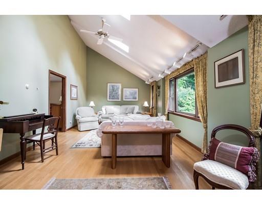 12 Rustic Dr, Mansfield, MA 02048 photo 6