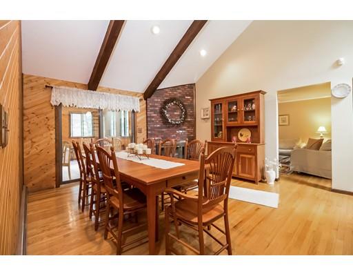 12 Rustic Dr, Mansfield, MA 02048 photo 9