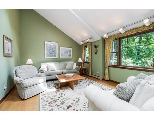 12 Rustic Dr, Mansfield, MA 02048 photo 4