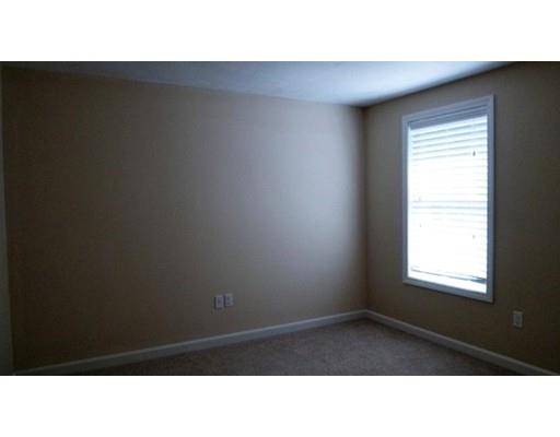31 Honeysuckle Rd, Worcester, MA 01613 photo 15