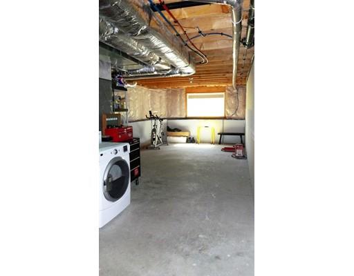 31 Honeysuckle Rd, Worcester, MA 01613 photo 21