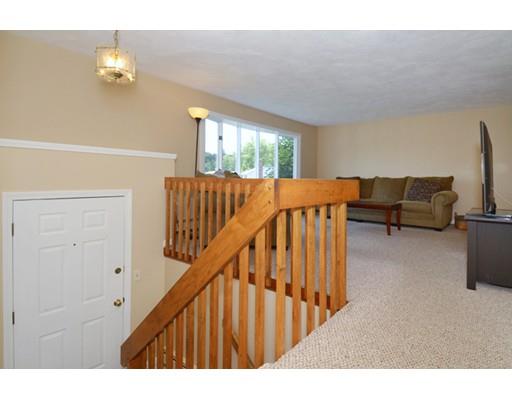 14 Tomahawk Ln, Danvers, MA 01923 photo 4