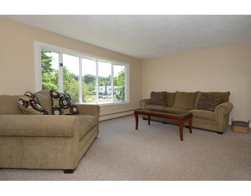 14 Tomahawk Ln, Danvers, MA 01923 photo 6