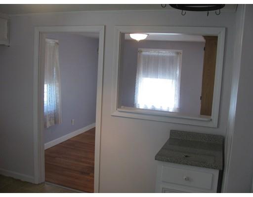 73 Davis St, Springfield, MA 01104 photo 10