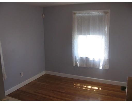 73 Davis St, Springfield, MA 01104 photo 6