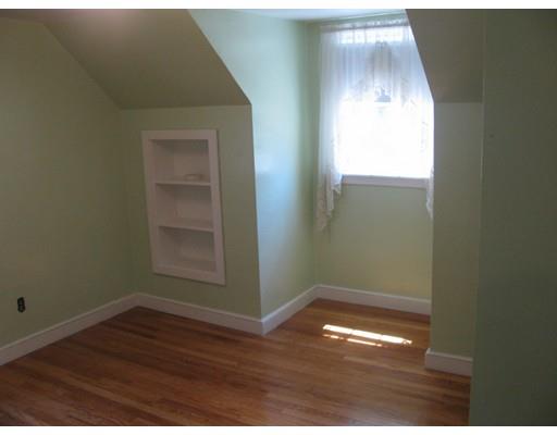 73 Davis St, Springfield, MA 01104 photo 12
