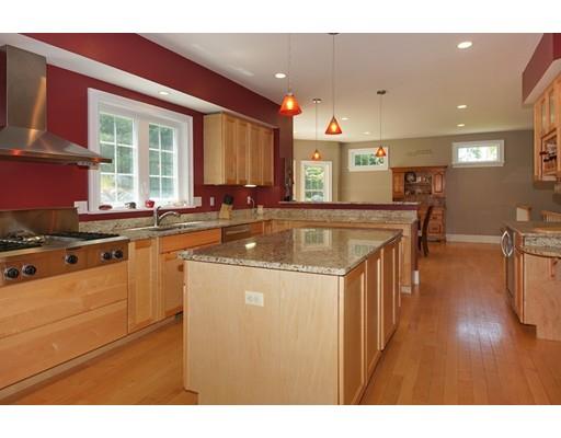 6 Assabet St, Maynard, MA 01754 photo 3