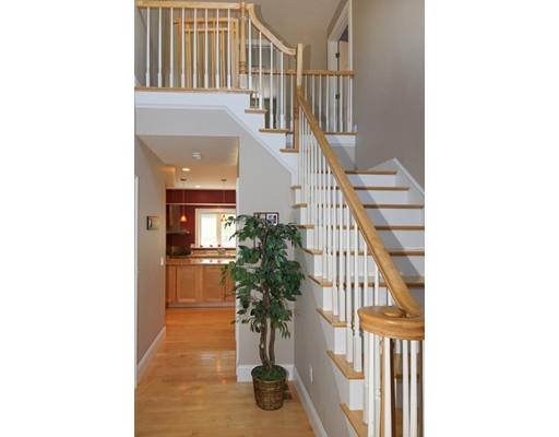 6 Assabet St, Maynard, MA 01754 photo 2