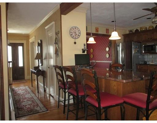 47 Centre St, Winthrop, MA 02152 photo 3