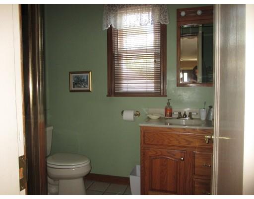 47 Centre St, Winthrop, MA 02152 photo 9