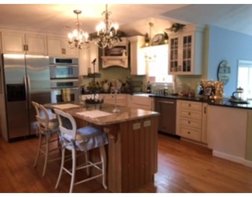 48 Crestview Dr, Mendon, MA 01756 photo 10