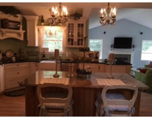 48 Crestview Dr, Mendon, MA 01756 photo 12