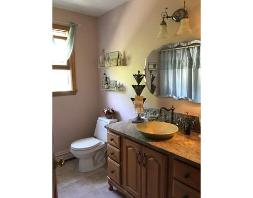 48 Crestview Dr, Mendon, MA 01756 photo 22
