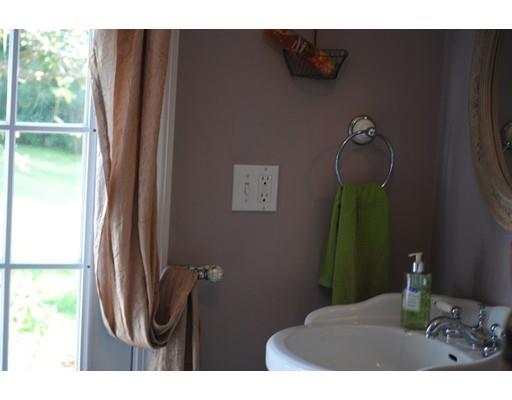 48 Crestview Dr, Mendon, MA 01756 photo 16