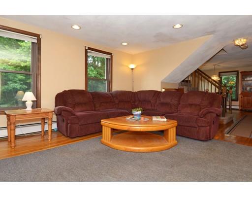 124 Hull St, Beverly, MA 01915 photo 6