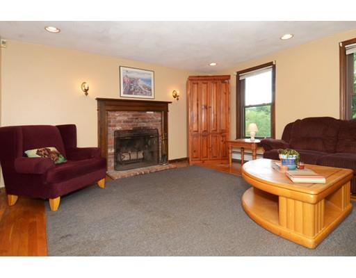 124 Hull St, Beverly, MA 01915 photo 5