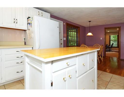 124 Hull St, Beverly, MA 01915 photo 17