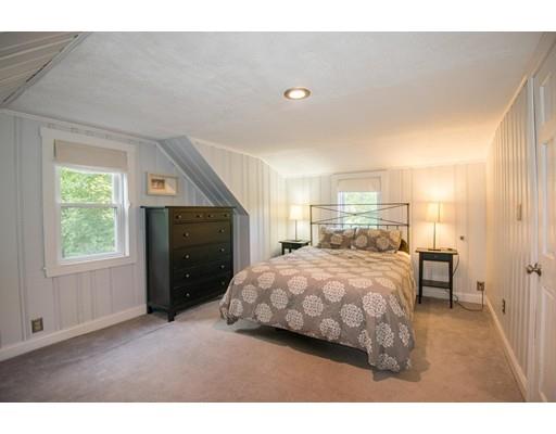 30 Ledge St, Stoneham, MA 02180 photo 15