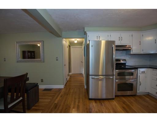 30 Ledge St, Stoneham, MA 02180 photo 8