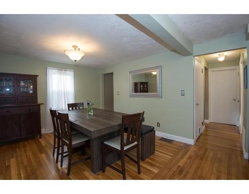 30 Ledge St, Stoneham, MA 02180 photo 9