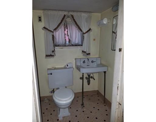 10 Berwick Ct, Everett, MA 02149 photo 23