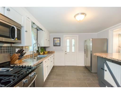 16 Macarthur Rd, Beverly, MA 01915 photo 17