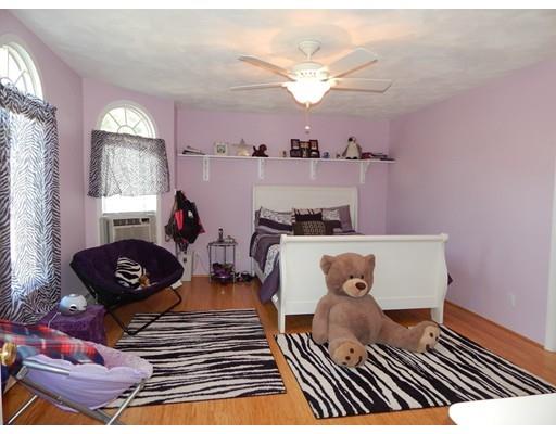 14 Montrose Ave, Wakefield, MA 01880 photo 12