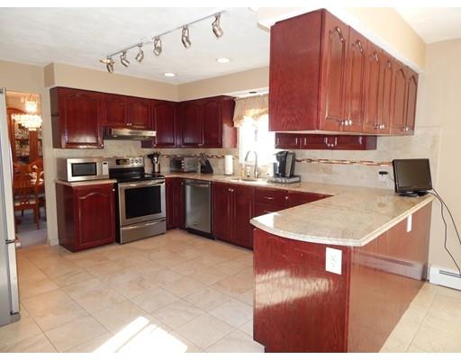 14 Montrose Ave, Wakefield, MA 01880 photo 2