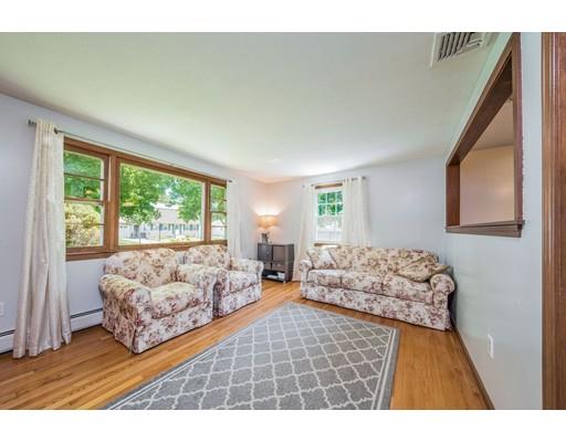 78 Clement St, Springfield, MA 01118 photo 4