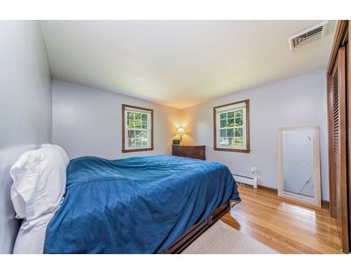 78 Clement St, Springfield, MA 01118 photo 7